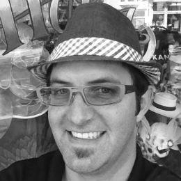 Jeff Axup
