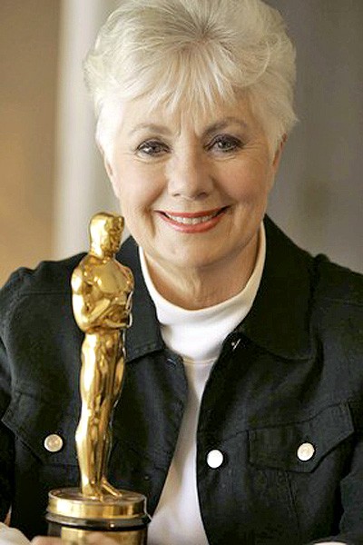shirley jones with oscar award