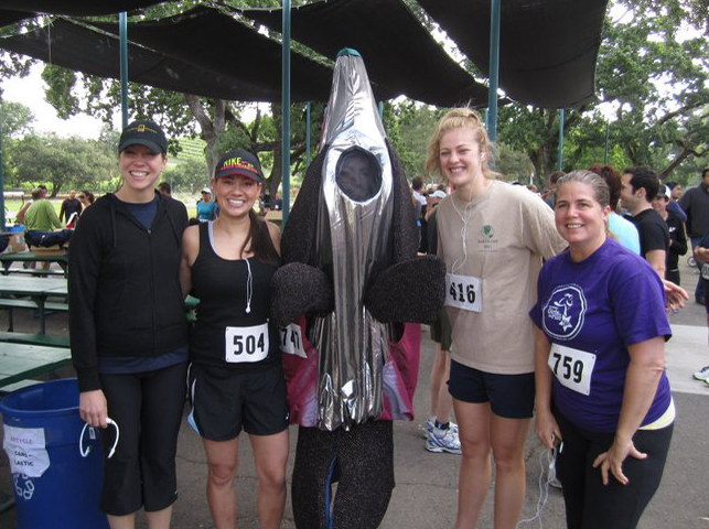 Runners with Steely