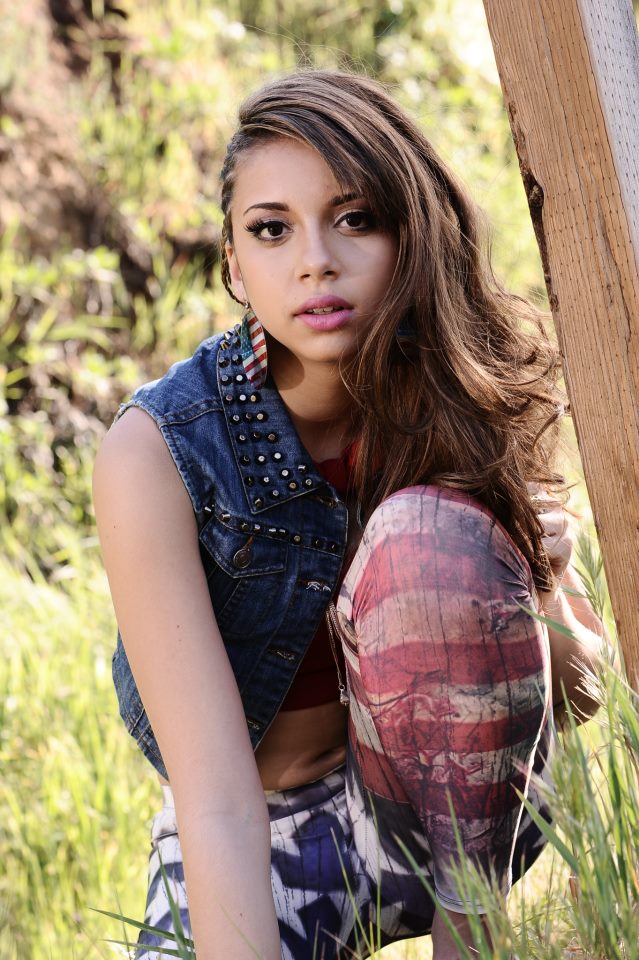 Katia Nicole Katia Nicole