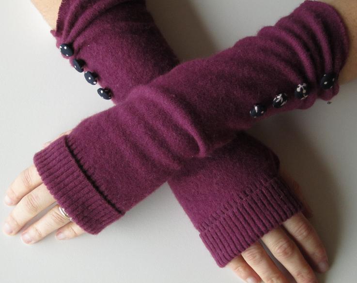 fingerless gloves sewing pattern. Upcycled Fingerless Gloves