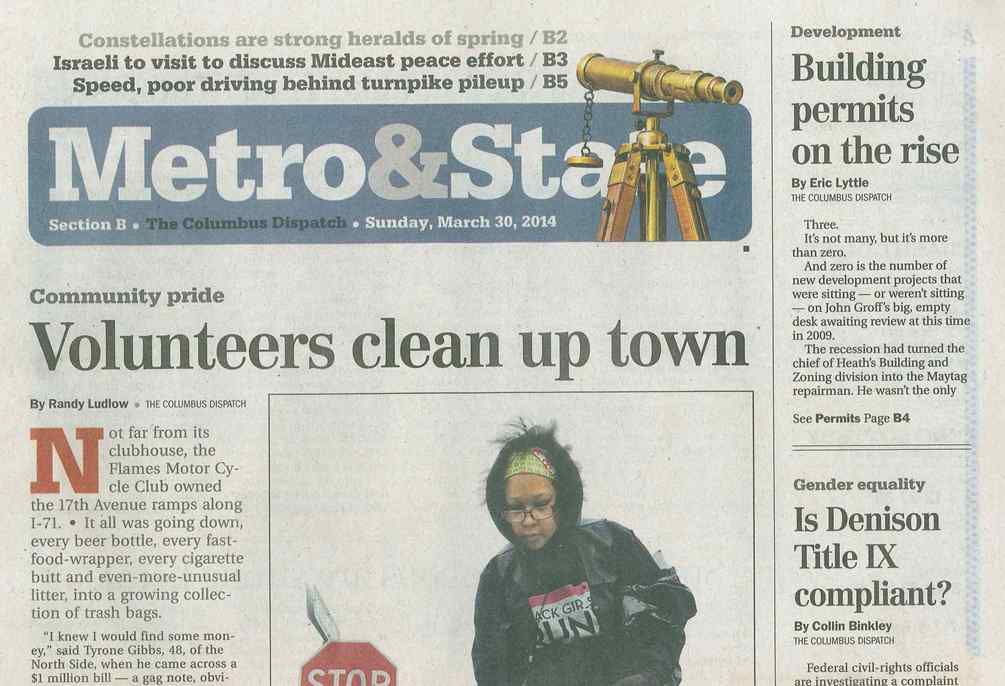 Volunteers cleanup up trash