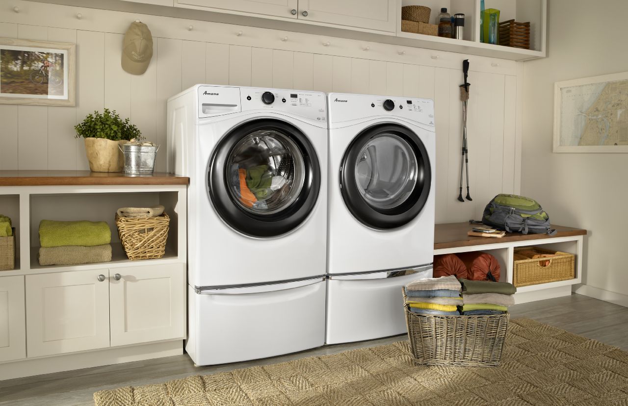 An extremely efficient washer/dryer pair from Amana
